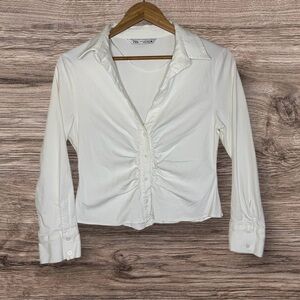 Zara white ruched stretchy slightly cropped blouse Size x-large